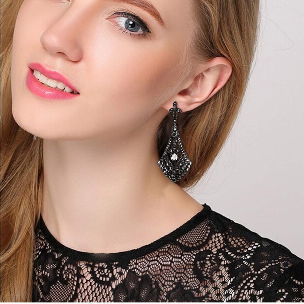 Gun Metal with Charcoal Gray Crystal Art Deco Rhombus Chandelier Post Earrings - Picture 3 of 4